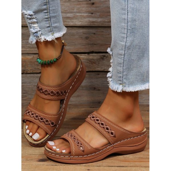 Retro Style Hollow Out Circular Embroidery Foot Casual Slippers - Image 17