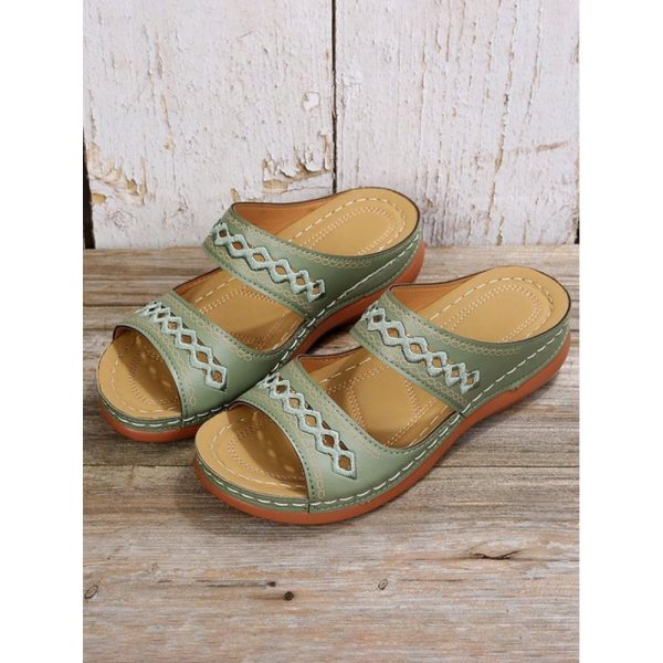 Retro Style Hollow Out Circular Embroidery Foot Casual Slippers - Image 4